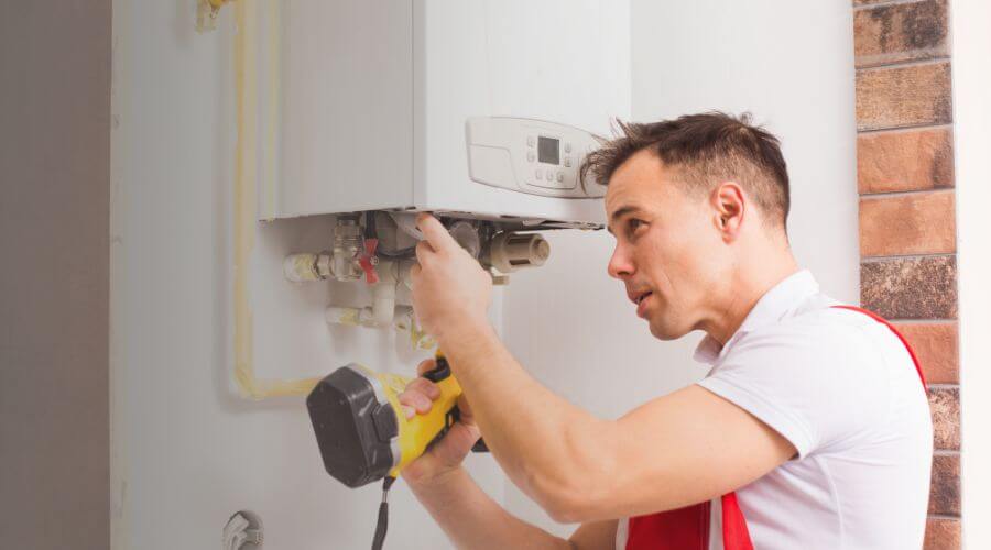 Expert burst pipe repair services in Rockwell, IA